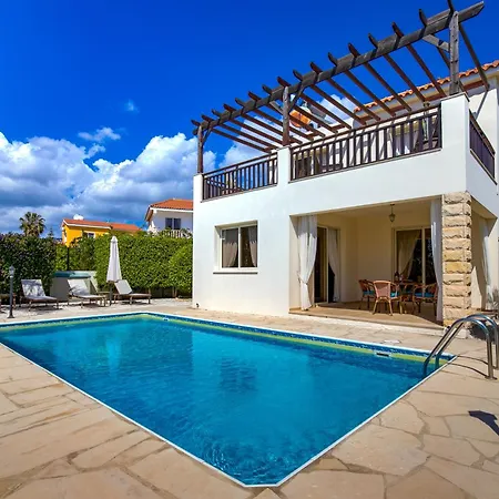Villa Lucas Peyia